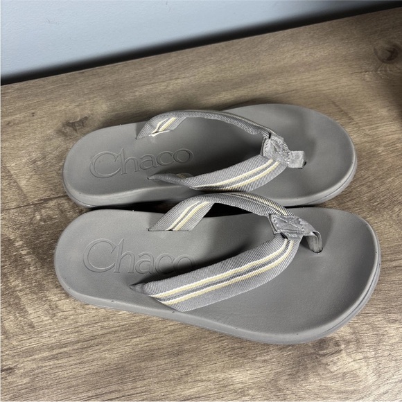 Chaco Men’s Chillos Flip Flops Sandals Gray Size 7 - Picture 2 of 9